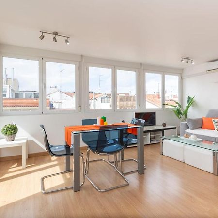 Apartamento Atico Las Letras - Alojamiento De Temporada Madrid Eksteriør bilde