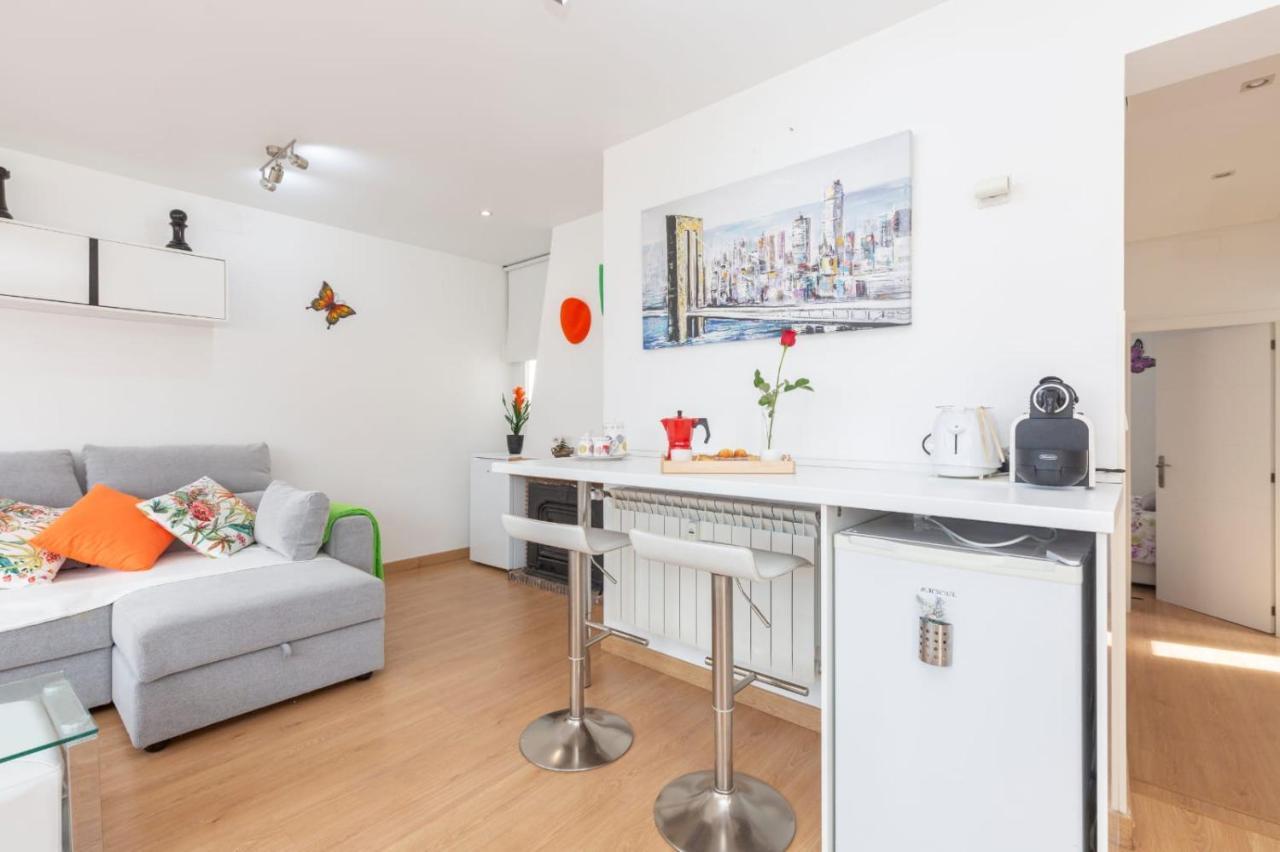 Apartamento Atico Las Letras - Alojamiento De Temporada Madrid Eksteriør bilde