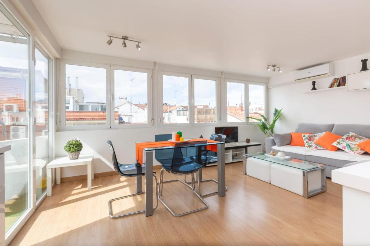 Apartamento Atico Las Letras - Alojamiento De Temporada Madrid Eksteriør bilde