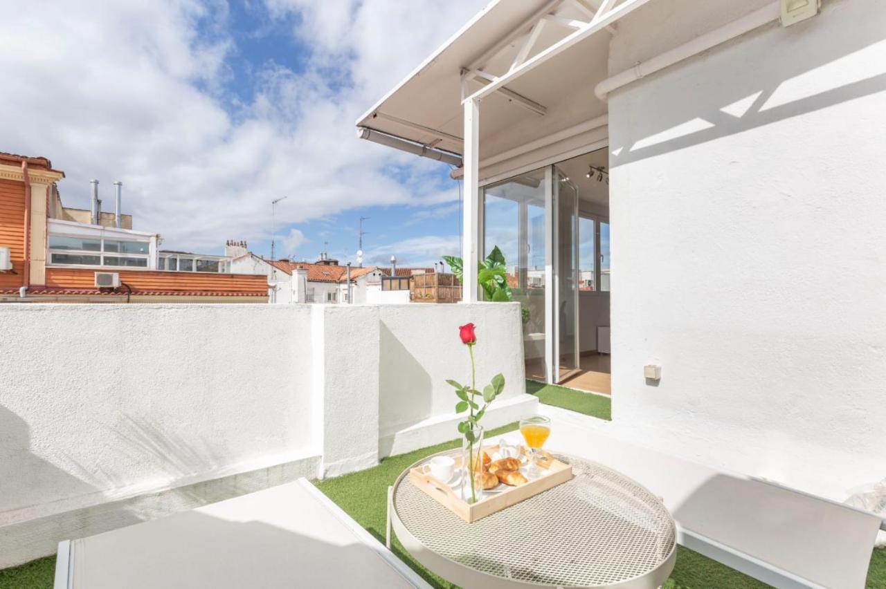 Apartamento Atico Las Letras - Alojamiento De Temporada Madrid Eksteriør bilde